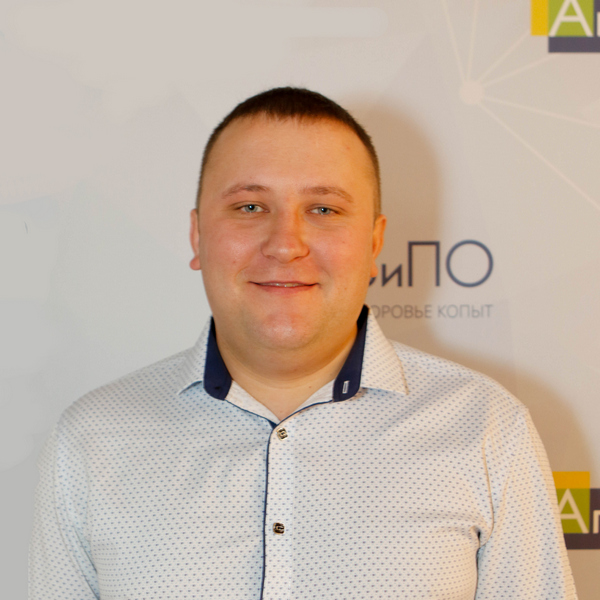 Евгений Челапко